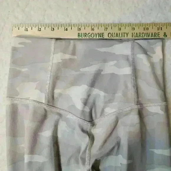 Athleta Pants Womens XXS Elation 7/8 Tight Gray Camo High Rise Pull Leggings - Picture 13 of 14